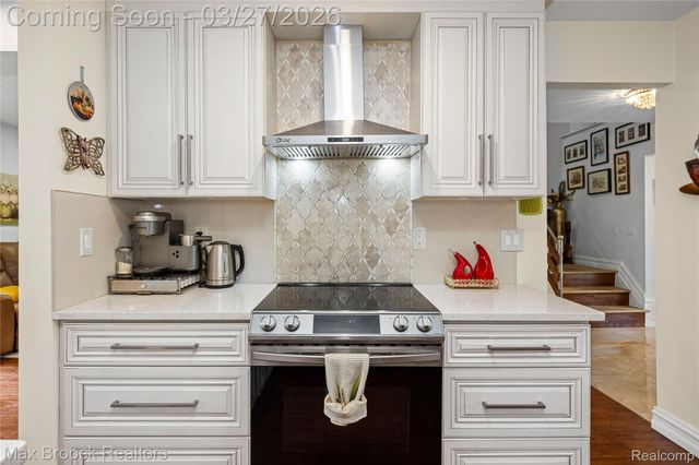 31723 Forest Lane, Warren, MI 48093