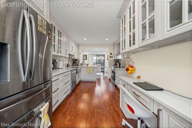 31723 Forest Lane, Warren, MI 48093