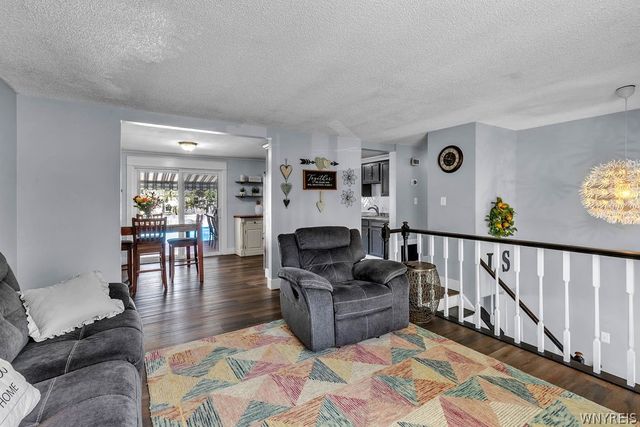 161 Oakhill Drive, Hamburg, NY 14075