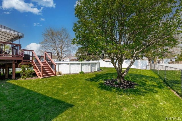 161 Oakhill Drive, Hamburg, NY 14075