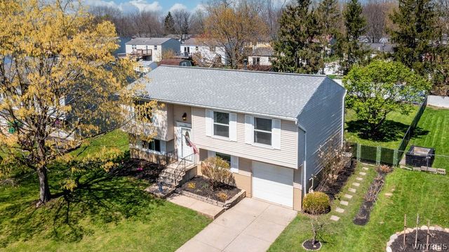 161 Oakhill Drive, Hamburg, NY 14075