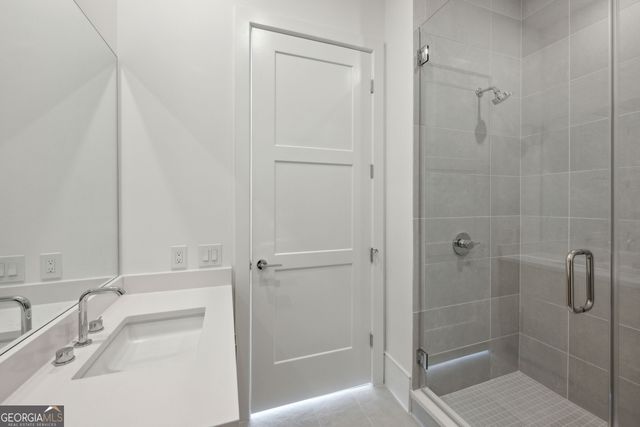 2425 Peachtree Road NE 1705, Atlanta, GA 30305