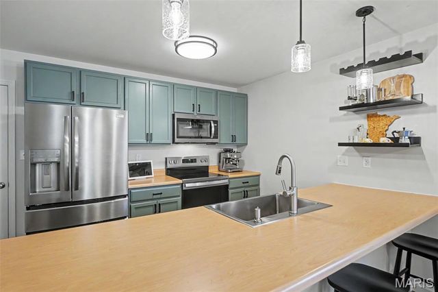3608 Starkville Street, St Charles, MO 63301