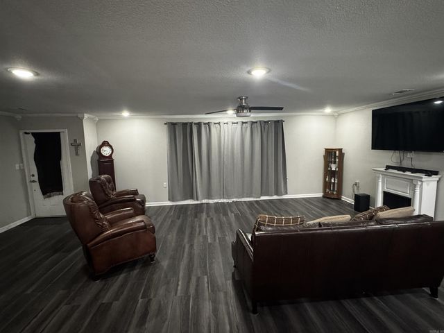 8227 Sulphur Springs Road, Pine Bluff, AR 71603