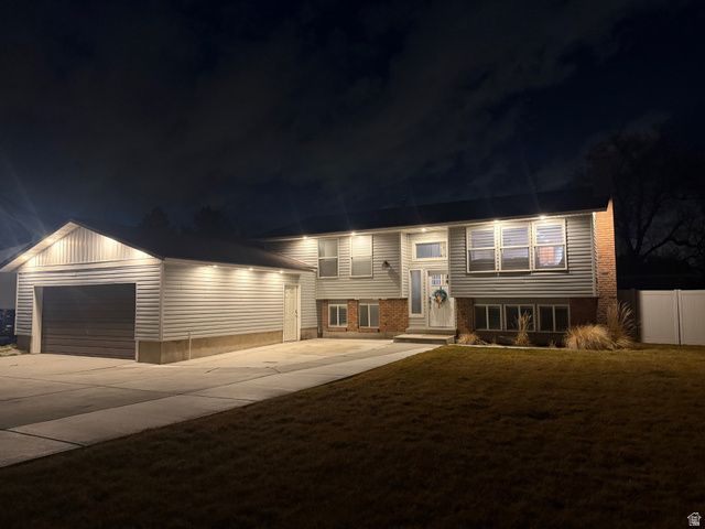 1838 W WESTERN CHARM DR, Riverton, UT 84065