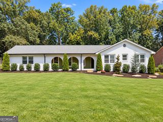 735 Lake Charles Way, Roswell, GA 30075