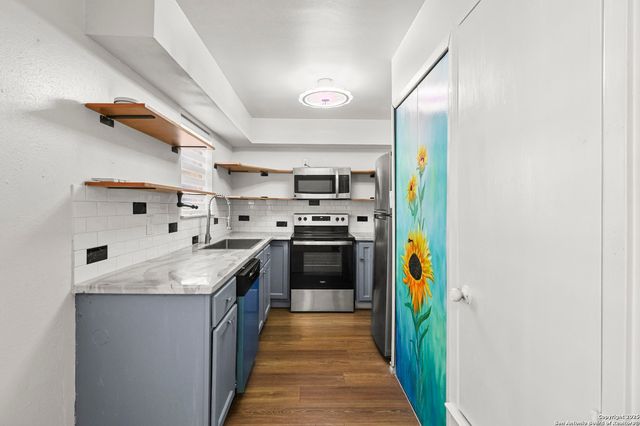 923 Vance Jackson Rd Apt 905, San Antonio, TX 78201