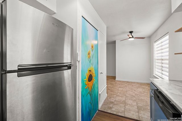 923 Vance Jackson Rd Apt 905, San Antonio, TX 78201