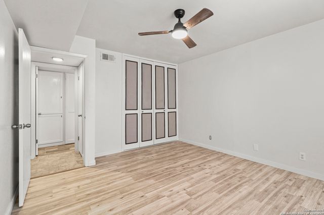 923 Vance Jackson Rd Apt 905, San Antonio, TX 78201