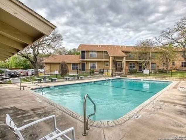 923 Vance Jackson Rd Apt 905, San Antonio, TX 78201
