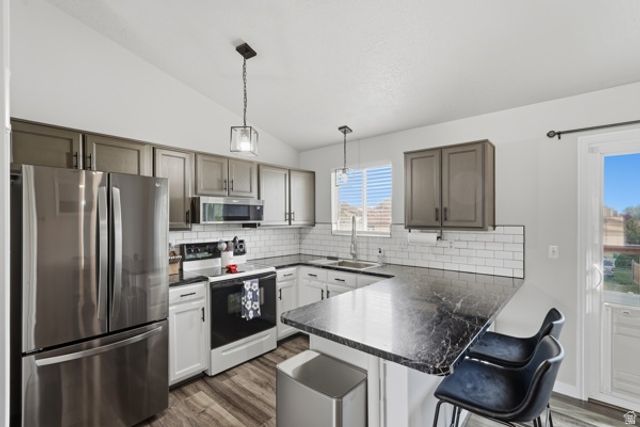 492 W 180 N, Clearfield, UT 84015