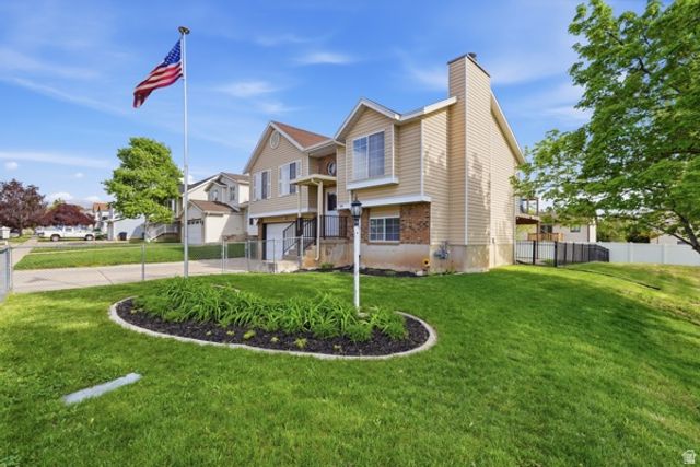 492 W 180 N, Clearfield, UT 84015