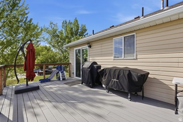 492 W 180 N, Clearfield, UT 84015
