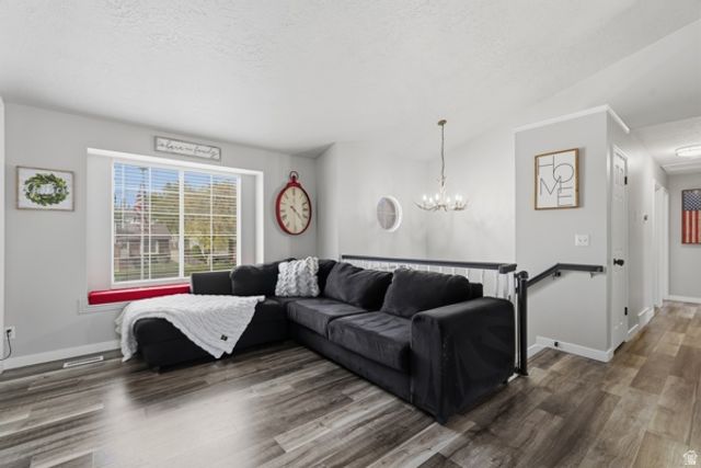 492 W 180 N, Clearfield, UT 84015