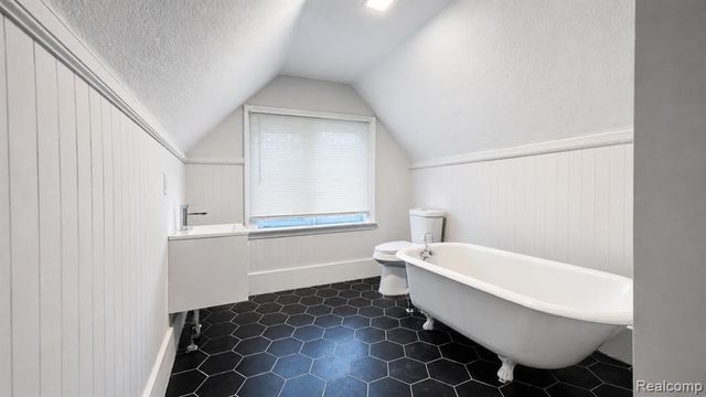 1006 Parker Street, Detroit, MI 48214