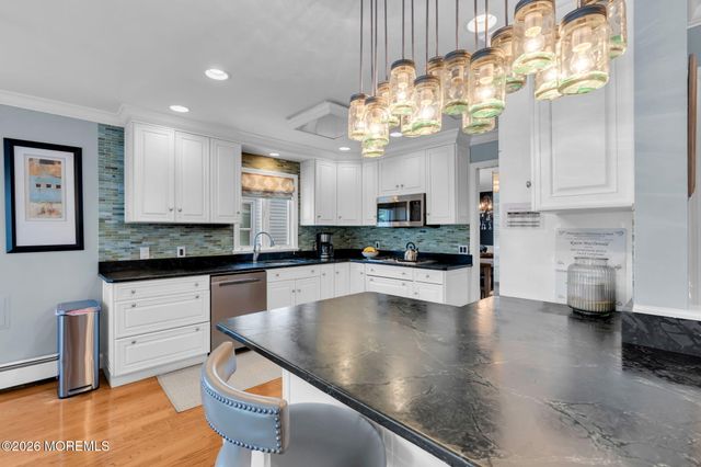54 Curtis Avenue, Manasquan, NJ 08736