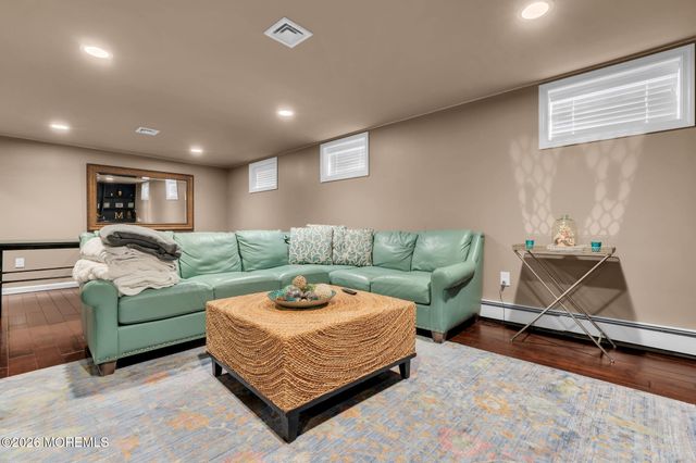 54 Curtis Avenue, Manasquan, NJ 08736