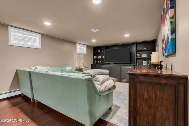54 Curtis Avenue, Manasquan, NJ 08736