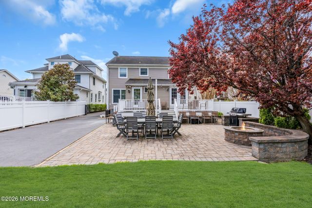 54 Curtis Avenue, Manasquan, NJ 08736