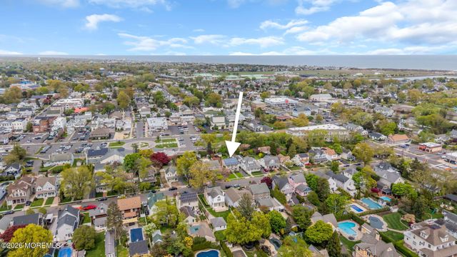 54 Curtis Avenue, Manasquan, NJ 08736