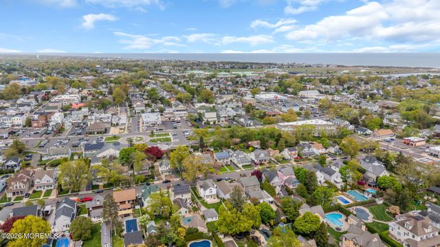 54 Curtis Avenue, Manasquan, NJ 08736
