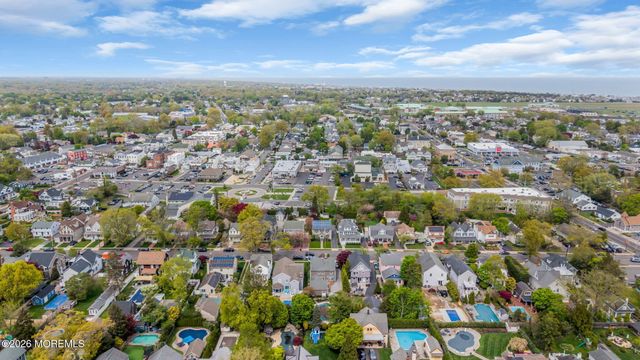 54 Curtis Avenue, Manasquan, NJ 08736