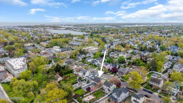 54 Curtis Avenue, Manasquan, NJ 08736