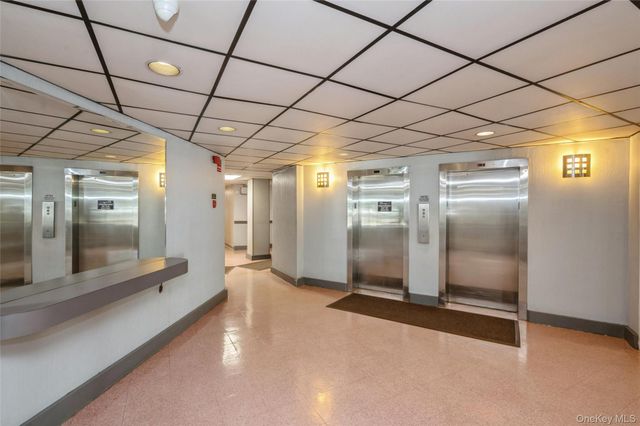 135 Post Avenue 4C, Westbury, NY 11590