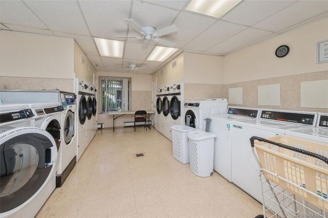 135 Post Avenue 4C, Westbury, NY 11590