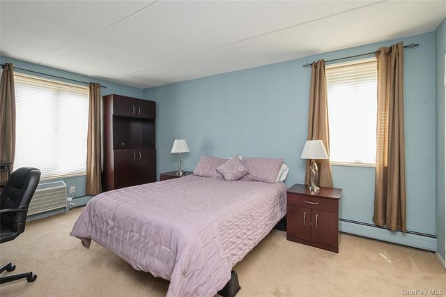 135 Post Avenue 4C, Westbury, NY 11590