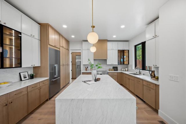 100 Alameda De Las Pulgas, Belmont, CA 94002