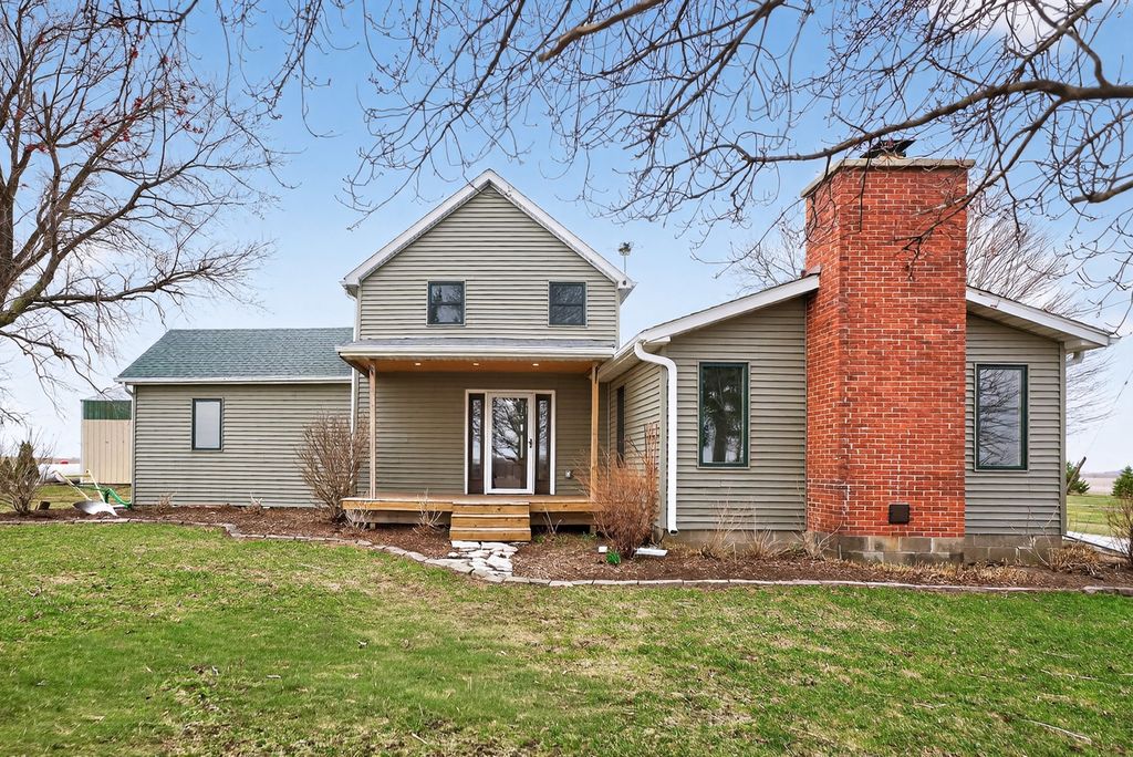 17093 Somonauk Road, Dekalb, IL 60115