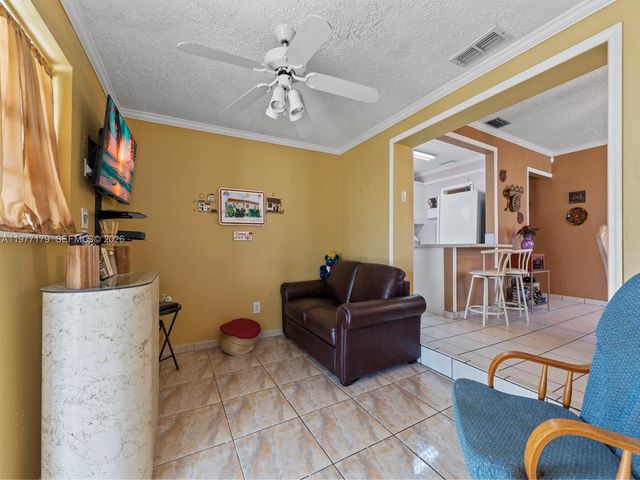 7245 SW 19th St, Miami, FL 33155