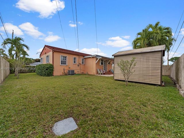 7245 SW 19th St, Miami, FL 33155