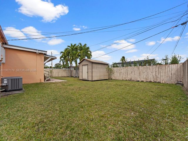 7245 SW 19th St, Miami, FL 33155