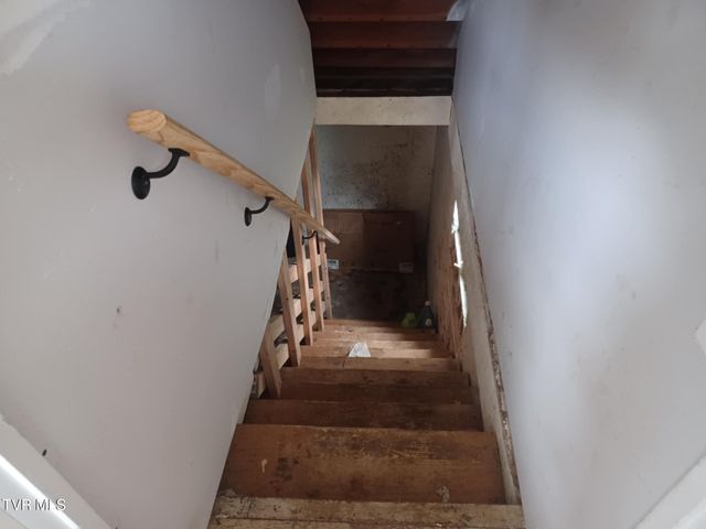 201 Sweet Brier Street, Glade Spring, VA 24340