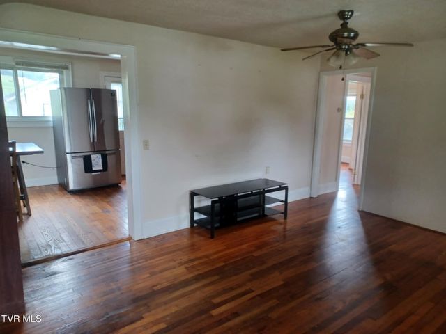 201 Sweet Brier Street, Glade Spring, VA 24340