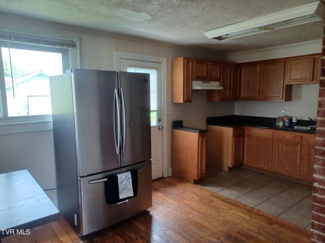 201 Sweet Brier Street, Glade Spring, VA 24340