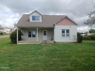 201 Sweet Brier Street, Glade Spring, VA 24340