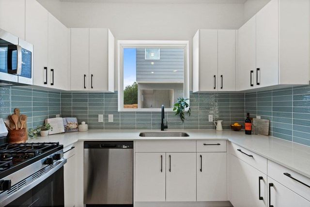 401 N Bluff DR 10101, Austin, TX 78745