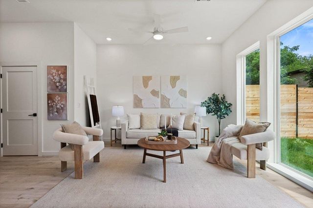 401 N Bluff DR 10101, Austin, TX 78745