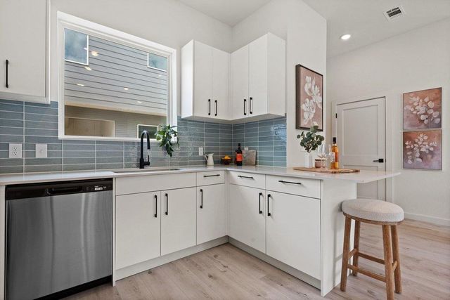 401 N Bluff DR 10101, Austin, TX 78745