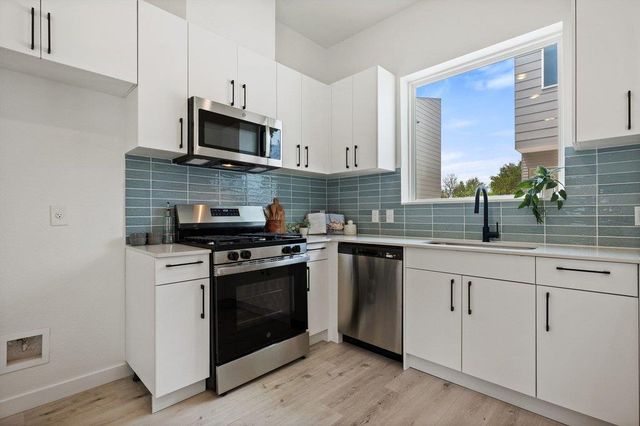 401 N Bluff DR 10101, Austin, TX 78745