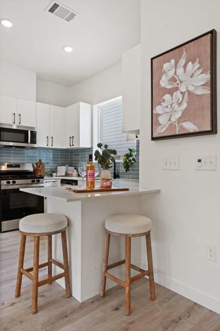 401 N Bluff DR 10101, Austin, TX 78745