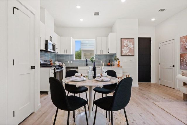 401 N Bluff DR 10101, Austin, TX 78745