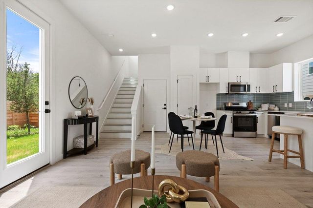 401 N Bluff DR 10101, Austin, TX 78745