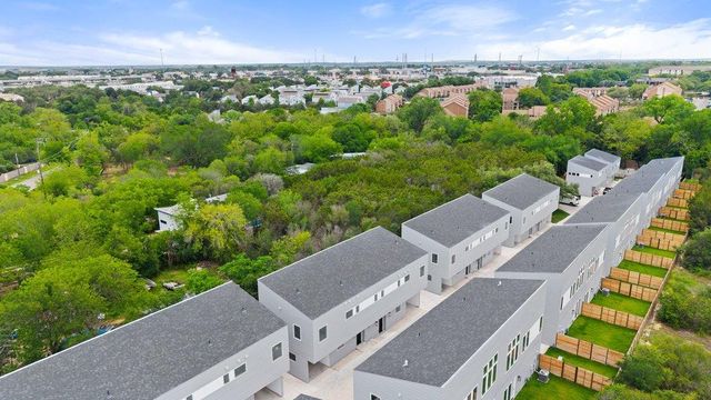 401 N Bluff DR 10101, Austin, TX 78745