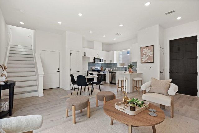 401 N Bluff DR 10101, Austin, TX 78745