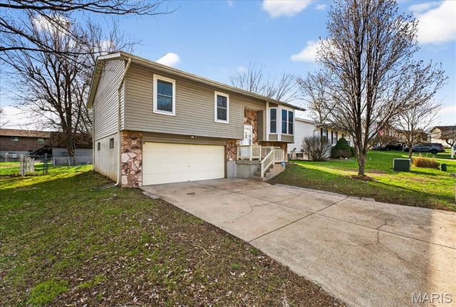 5856 Parkside Place, Imperial, MO 63052