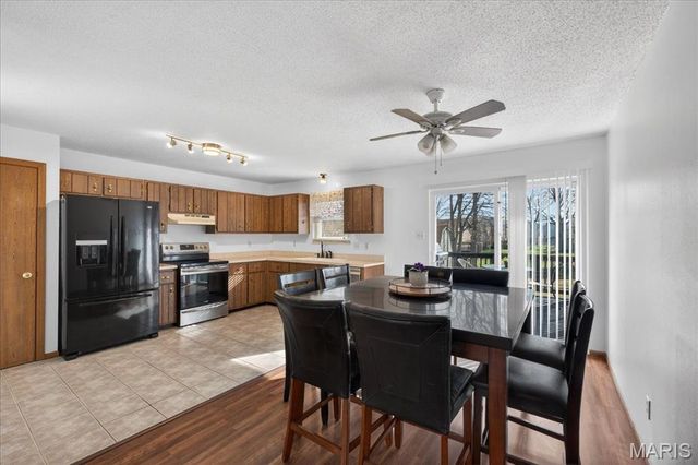 5856 Parkside Place, Imperial, MO 63052